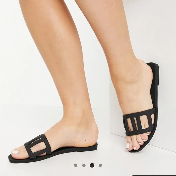 ASOS DESIGN woven jelly mules in black - Picture 3 of 4